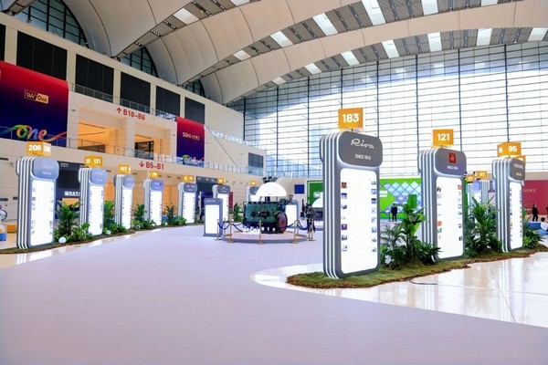 d23b87396a4f43e29fc4fe403ffd168f